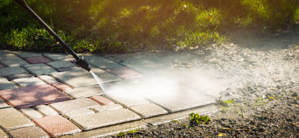 Best Pool Deck Cleaning  in Amsterdam, NY